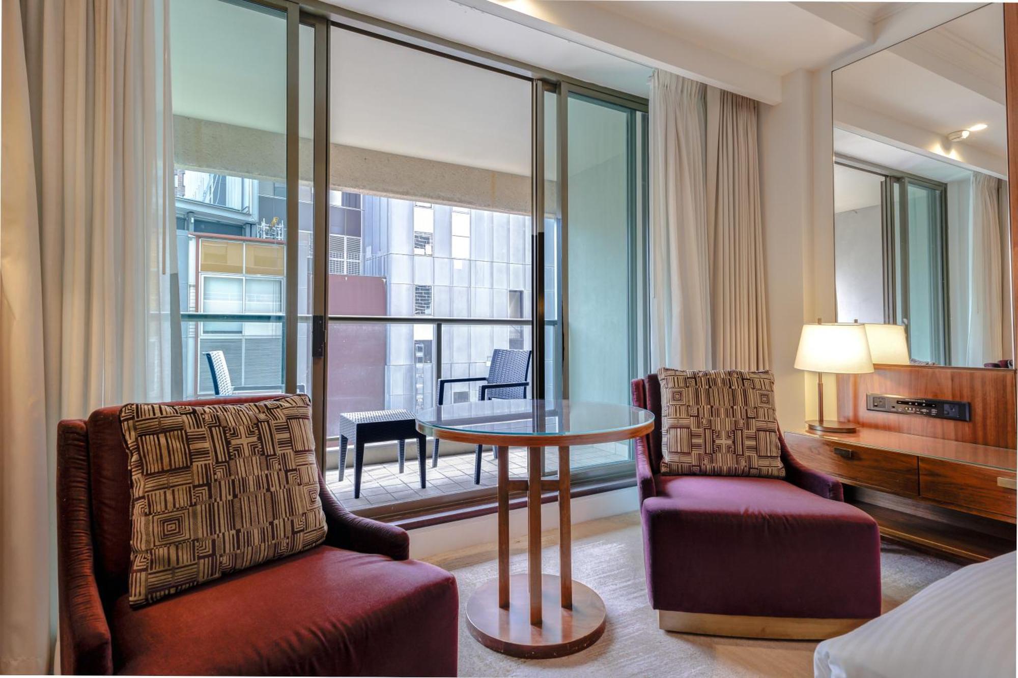 Amora Hotel Jamison Sydney Eksteriør bilde A room at the hotel